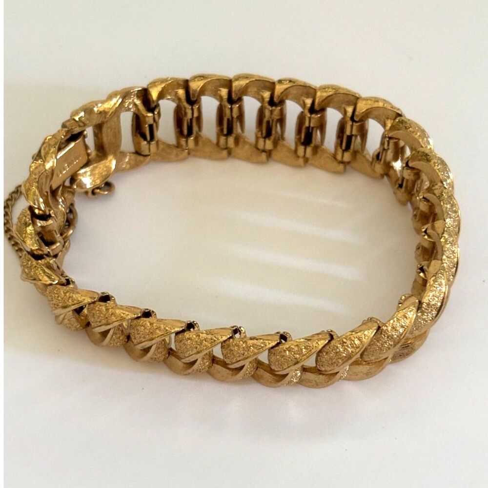 Vintage Monet Gold Tone Link Bracelet Signed Textured Statement Bracelet - Picture 3 of 7